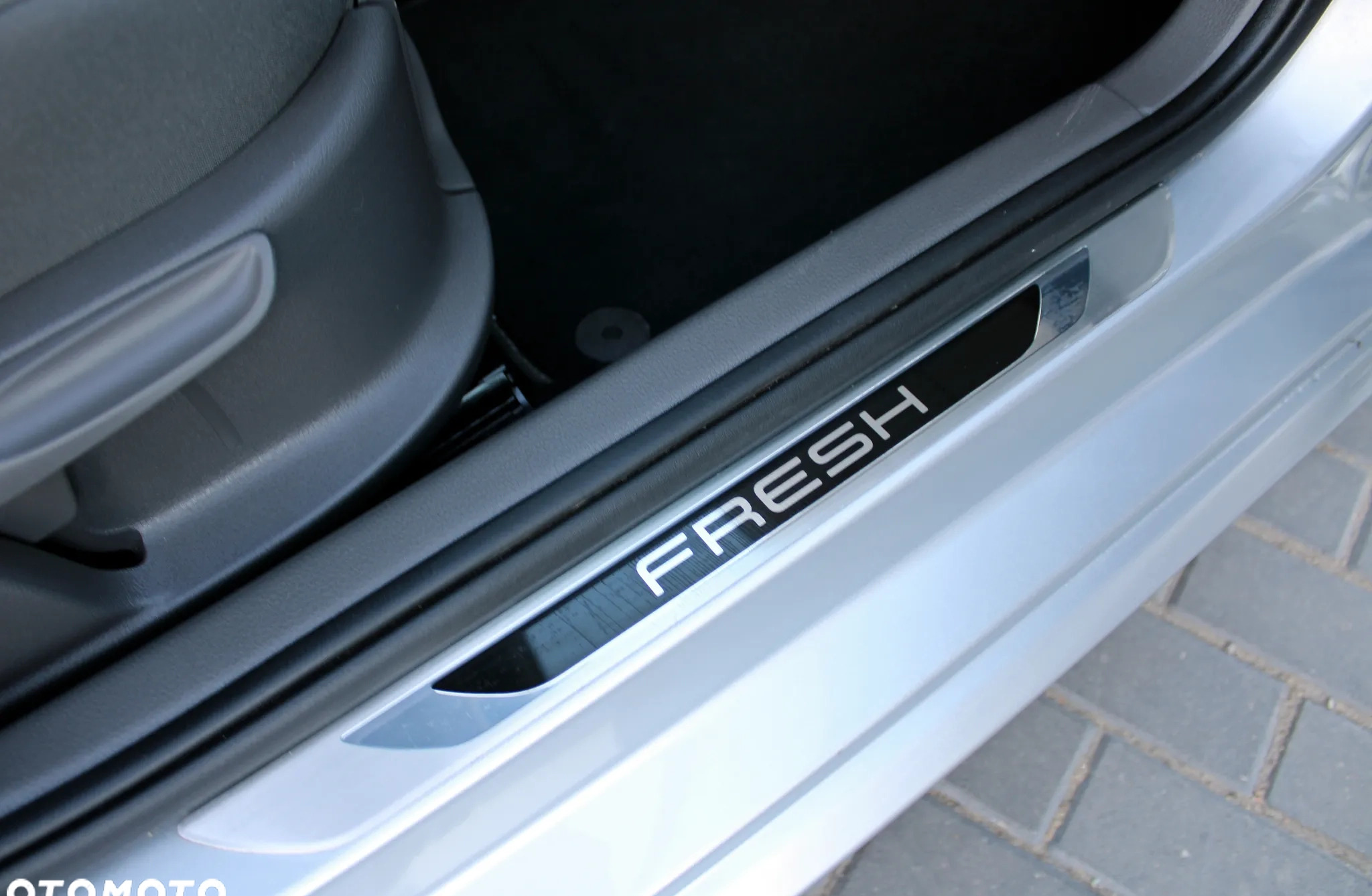 Volkswagen Polo cena 37900 przebieg: 46500, rok produkcji 2014 z Wyszków małe 742